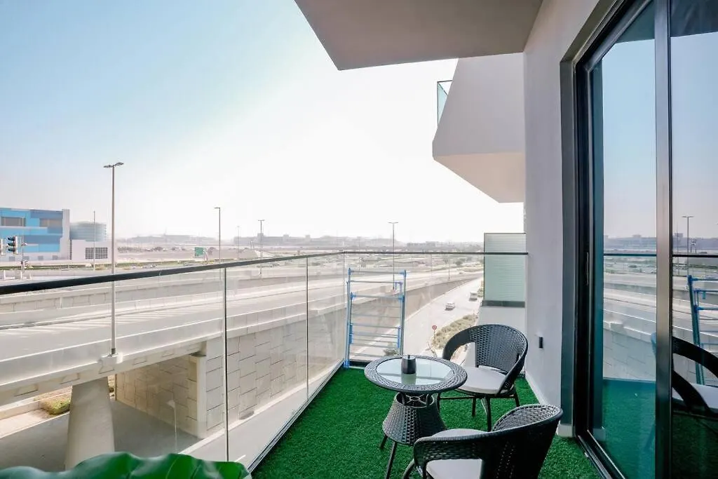 Apartment Cozy Studio With Burj Views Pool Gym Central Dubai