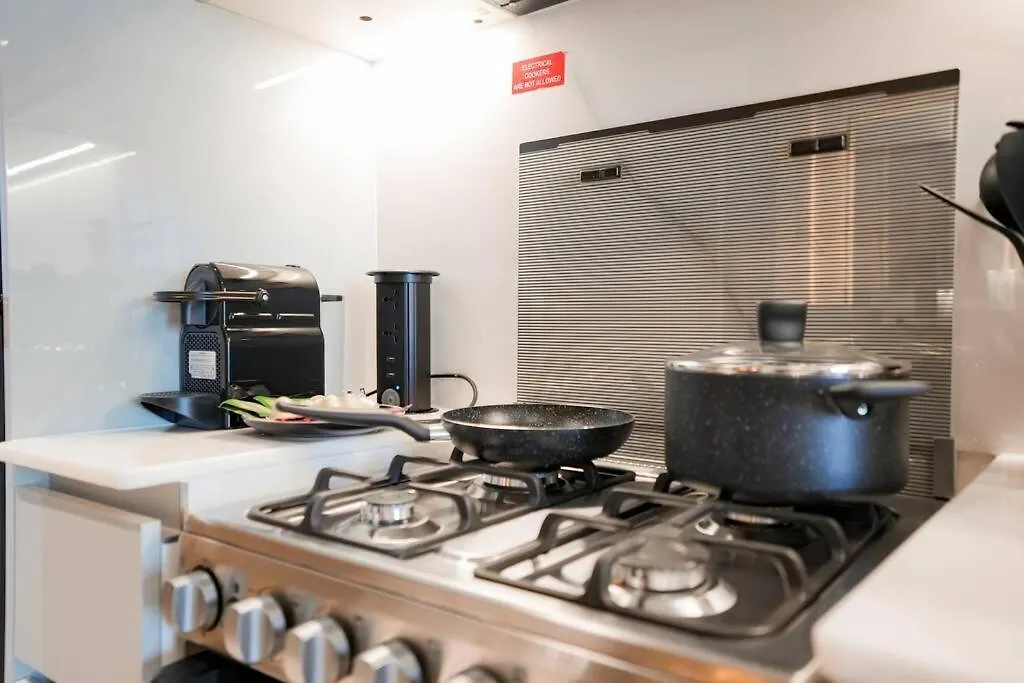 Apartment Cozy Studio With Burj Views Pool Gym Central Dubai United Arab Emirates