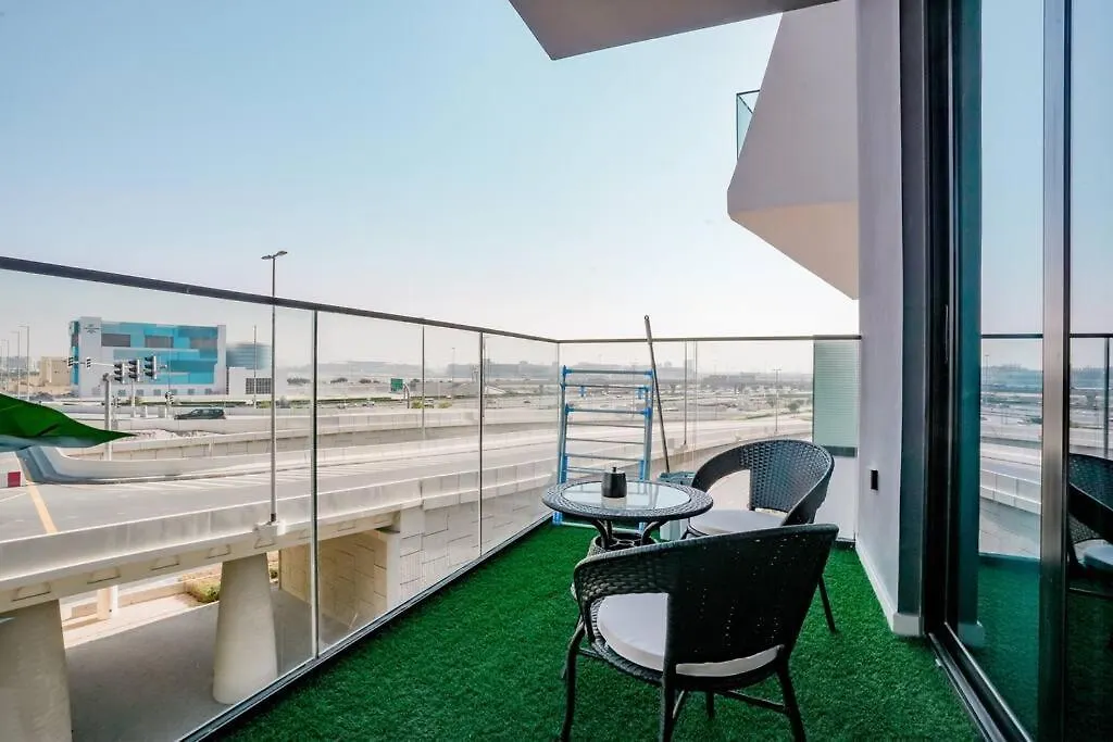 Cozy Studio With Burj Views Pool Gym Central Dubai United Arab Emirates